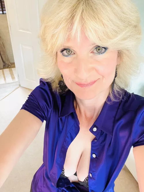 Cum and give Nanny a hug!