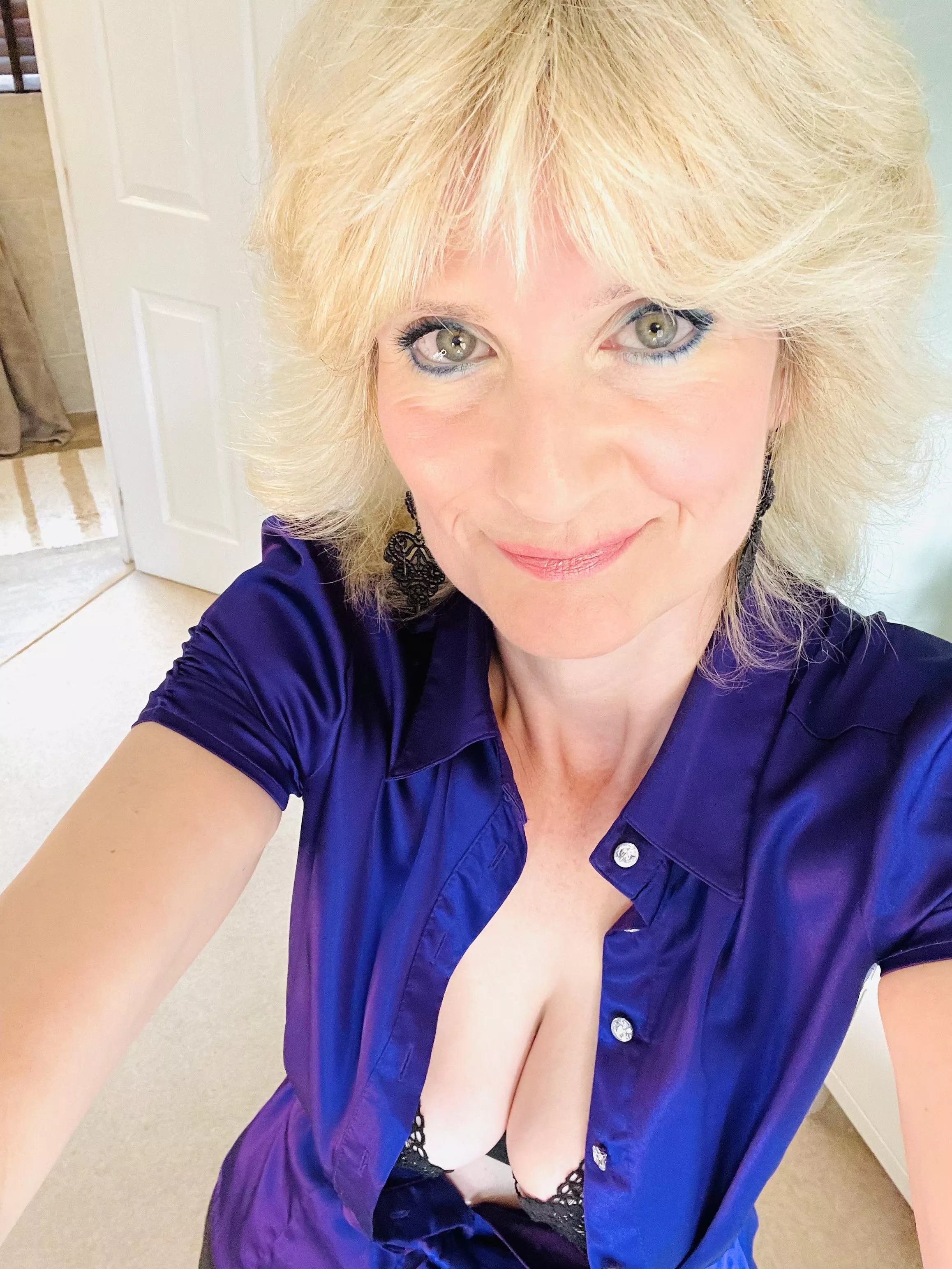 Cum and give Nanny a hug!