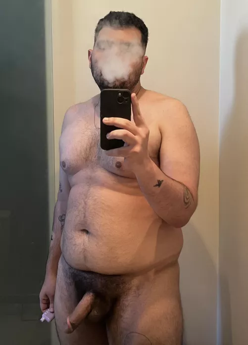 Does anyone want to make me hard? M 28