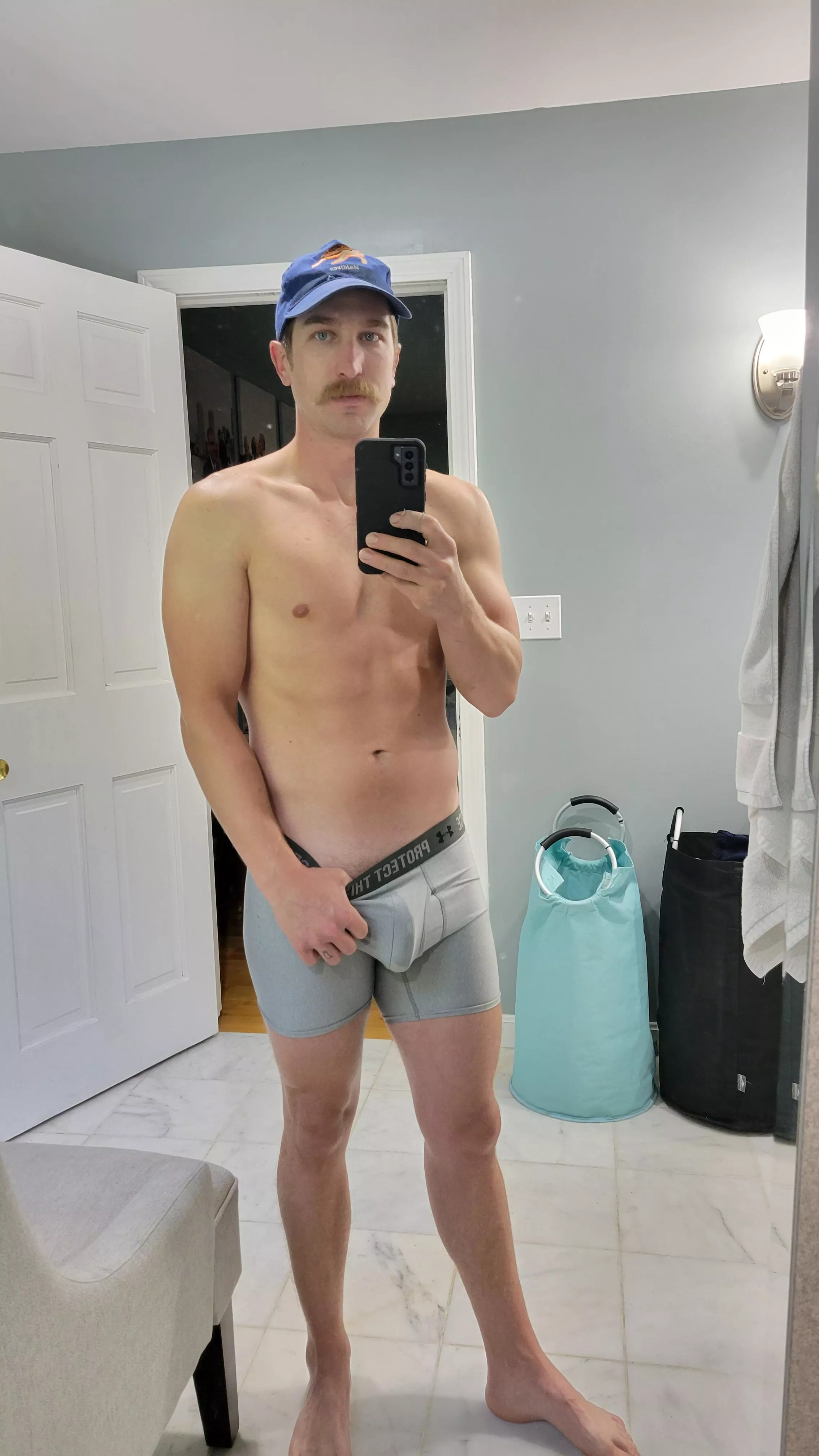 Early morning getting ready for work 😴