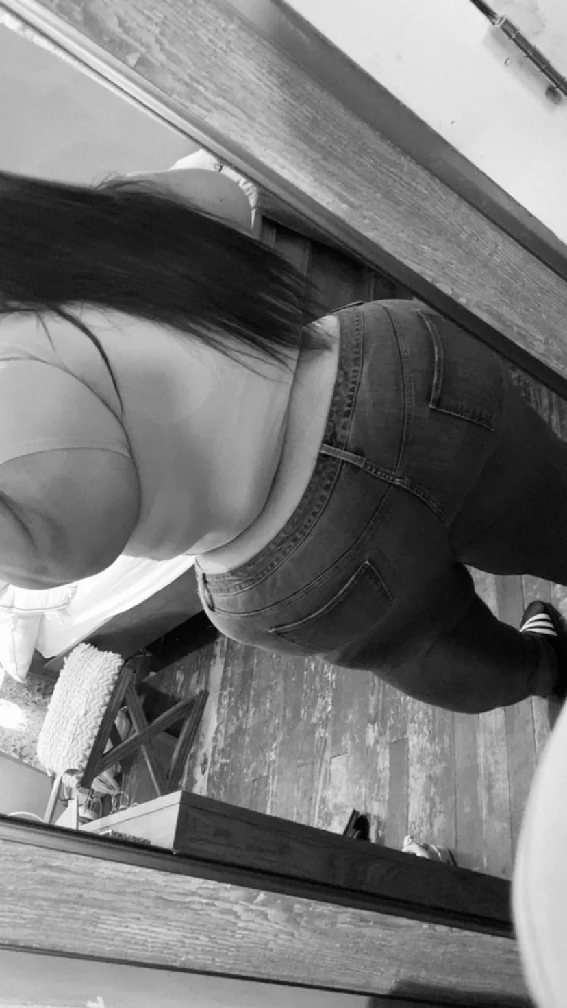 hi ;) who can pick up my short ass