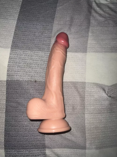 I’m loving this dildo