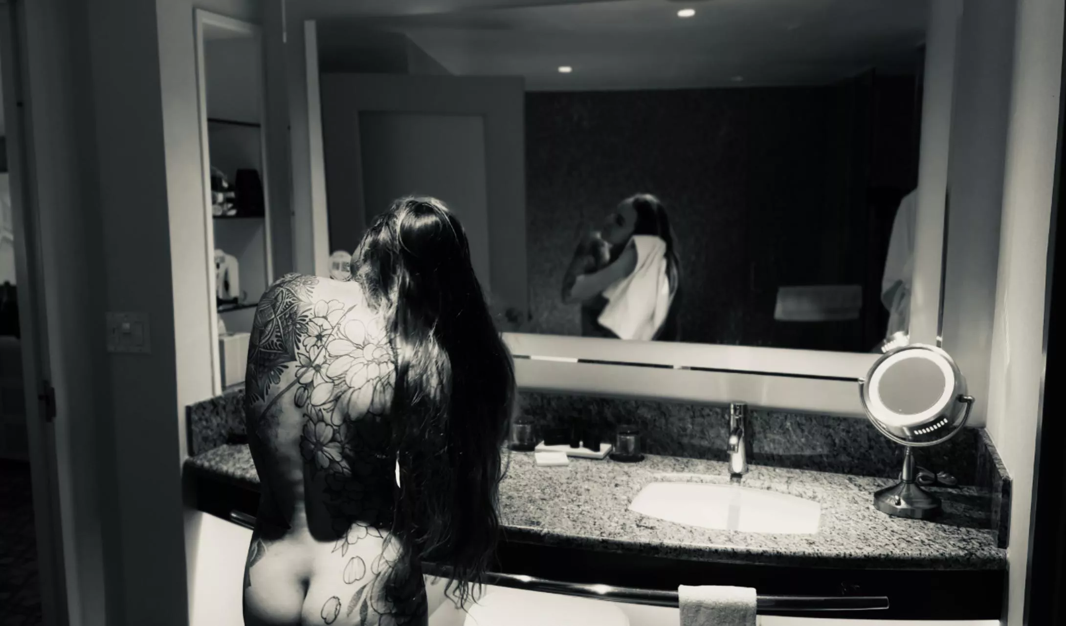 Lights, shadows and mirrors.