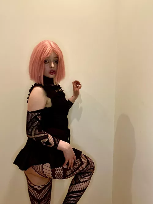 Puled to the side ready for you to fuck 😈