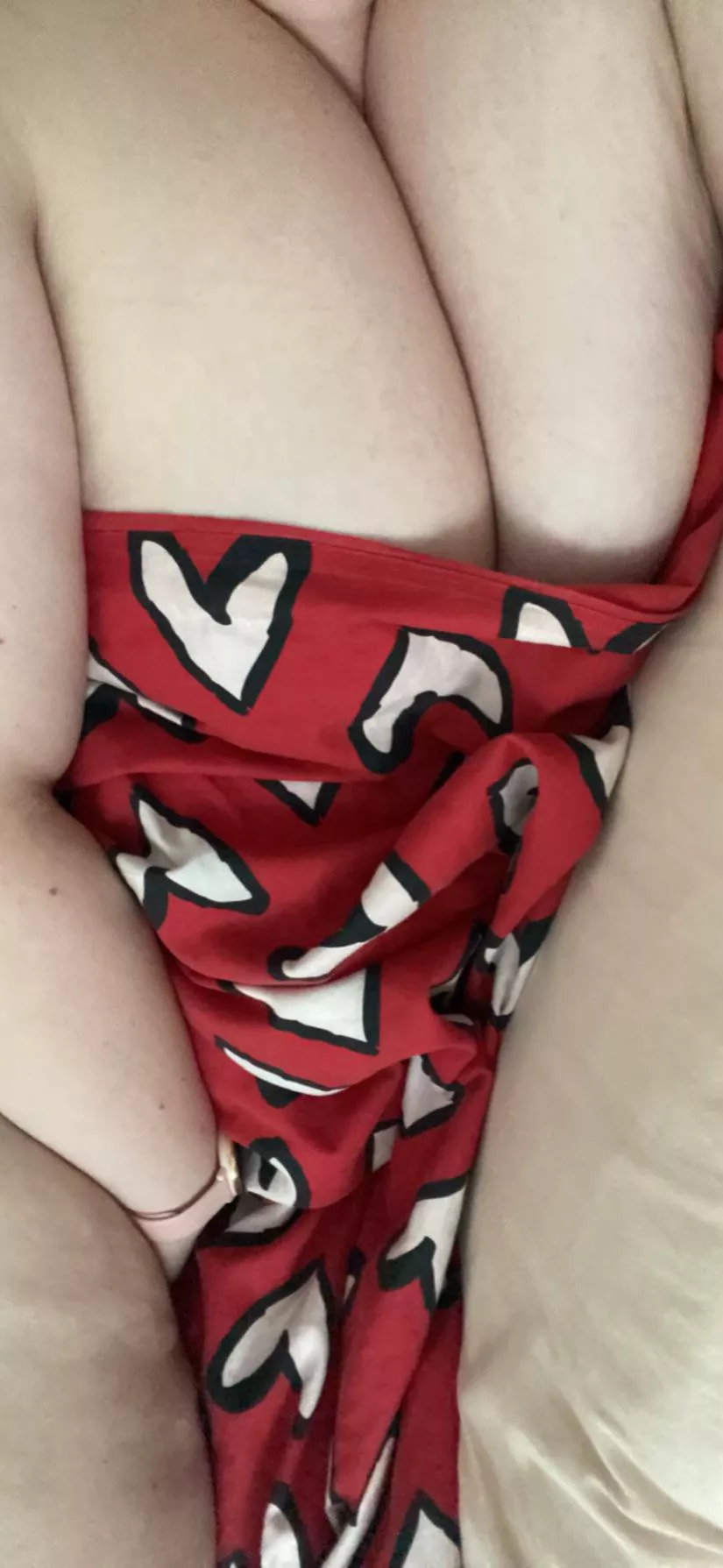 Where are you my big spoon? I need you here to cuddle me…