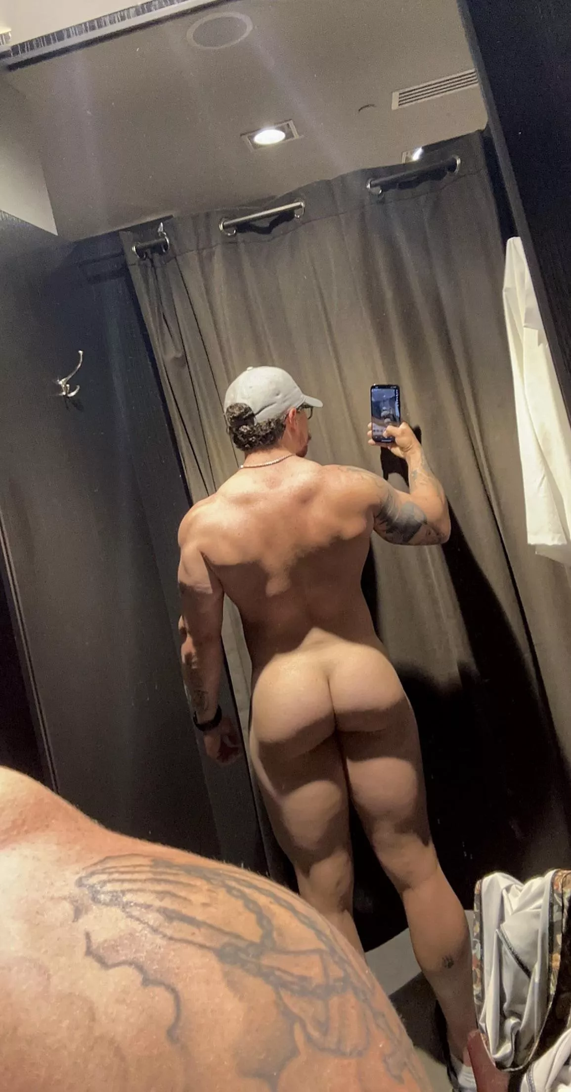 27 5’5” - No one new I got this naked behind the change room curtain