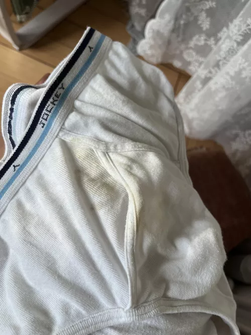 Advice needed: stain from cruising