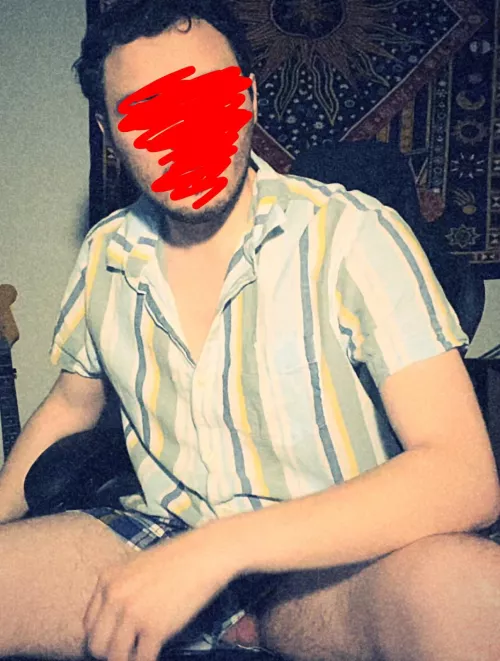 Boxers are the best for an “accidental” view 😜