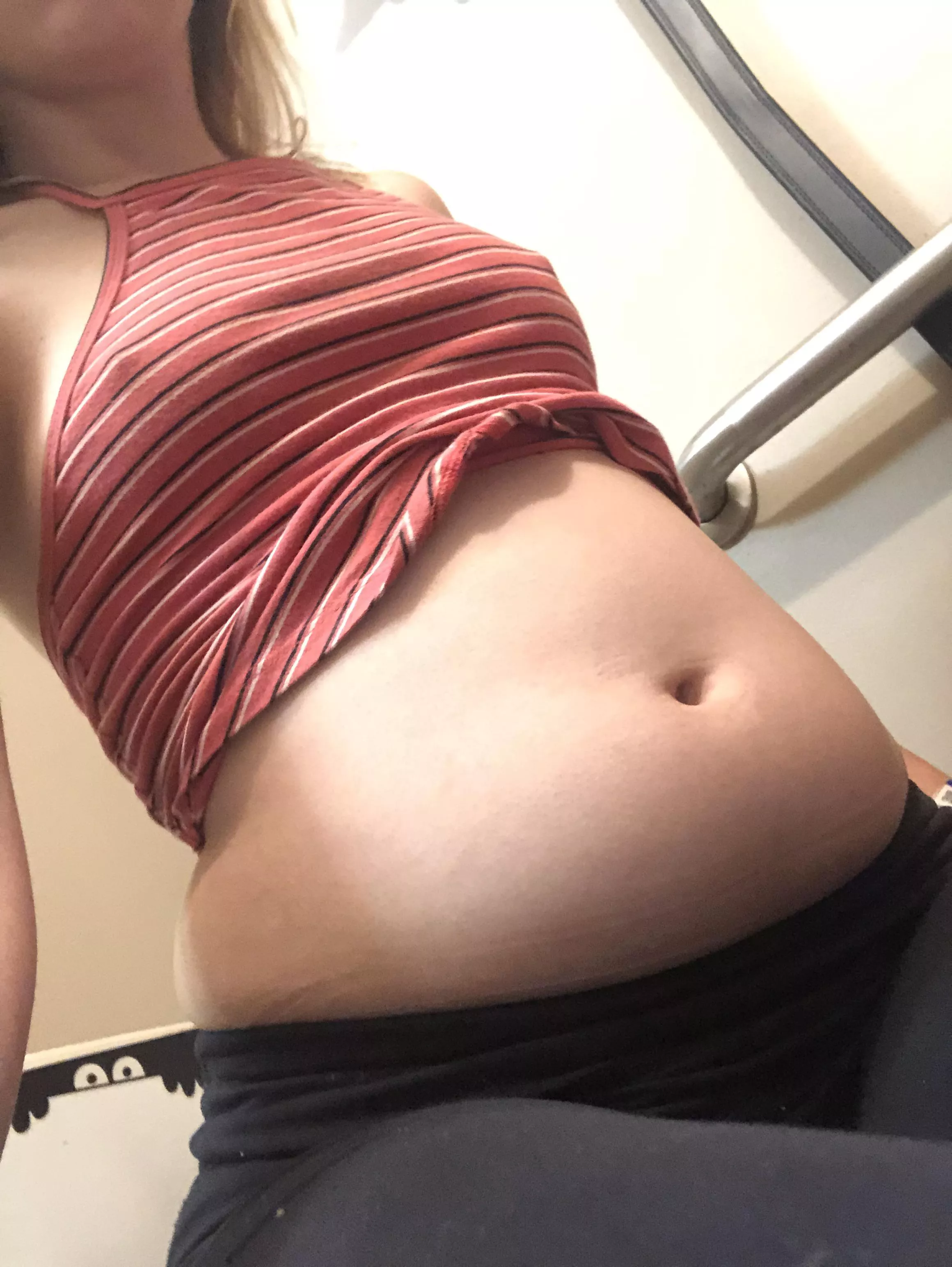 fuck i wanna fill my gut till i pop
