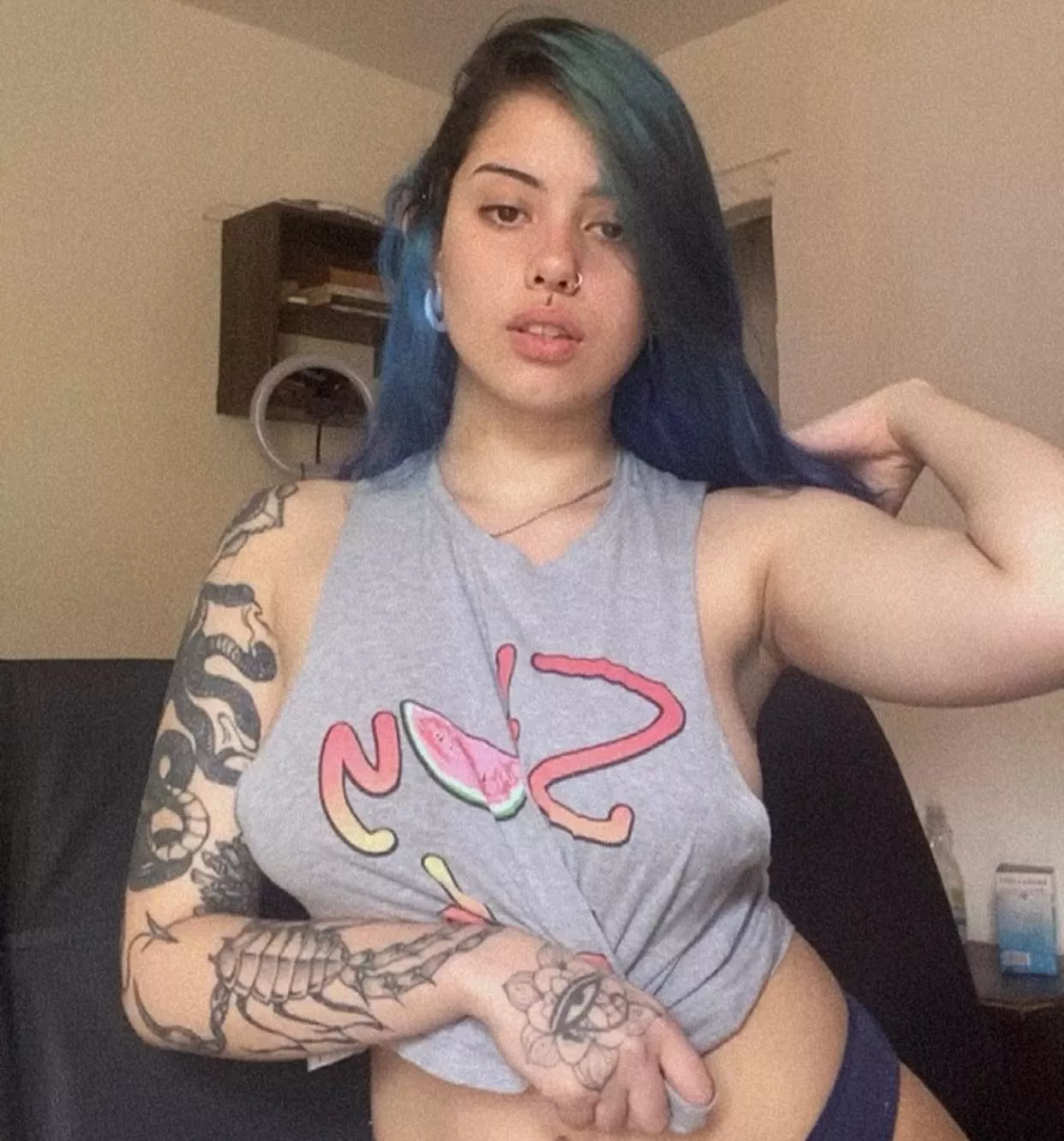 Goth girls with neon hair can make make your life more thrilling😏