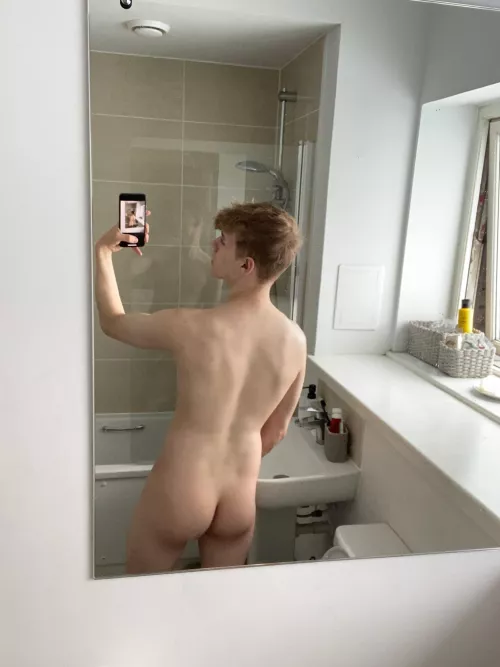 Hello! I’m new here. Would you like to spank my booty?😏🍑