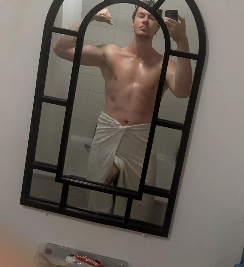 I could use a hand drying all these legs 😏💦