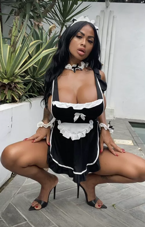 I exist for bimbo lovers