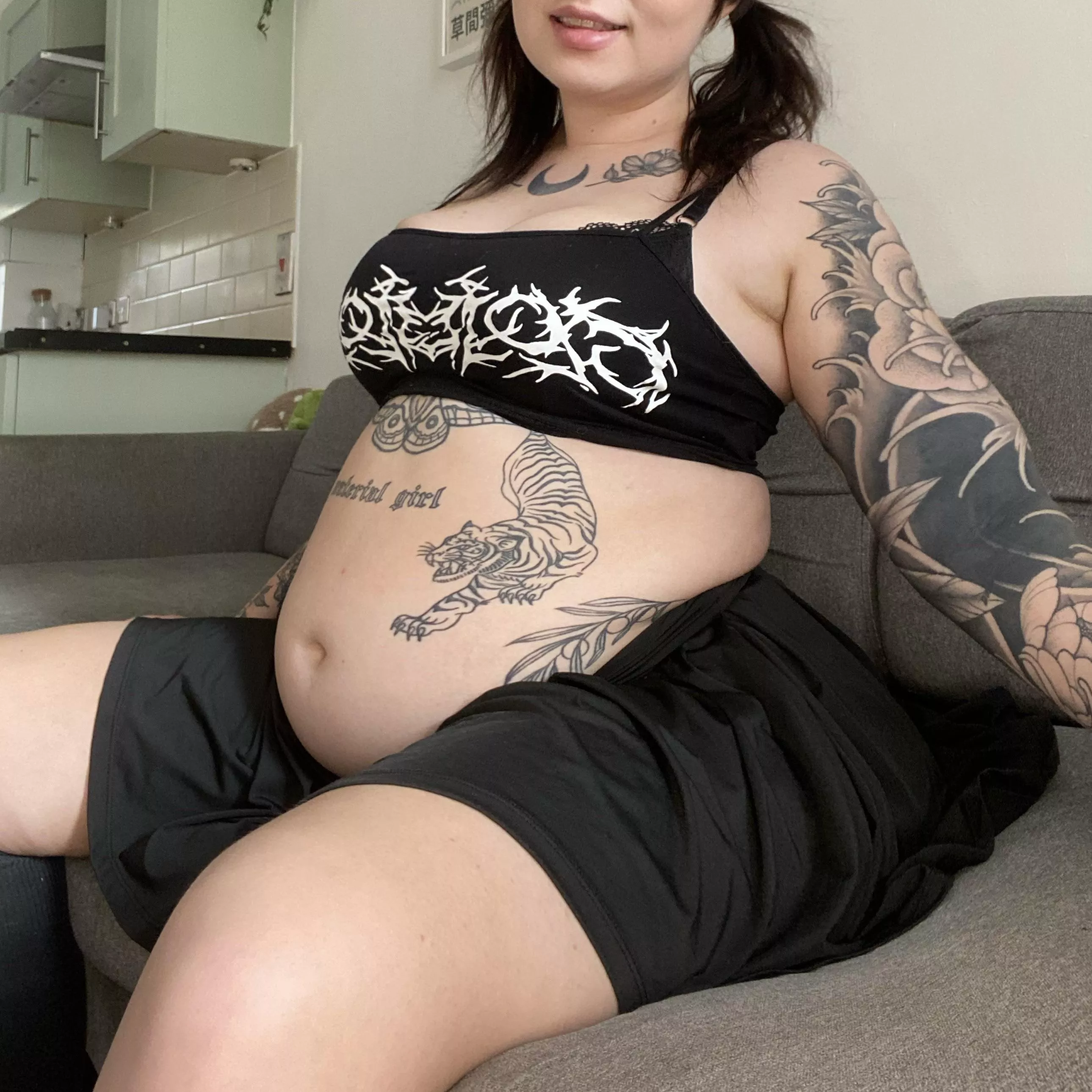 I know it’s against social norms but I think my belly looks better outside of the skirt