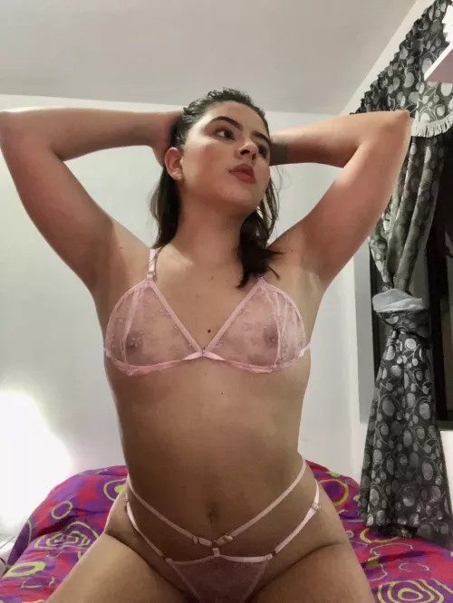 kinda embarrassed that my boobies are too small