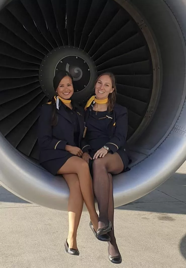 Lufthansa babes 🇩🇪