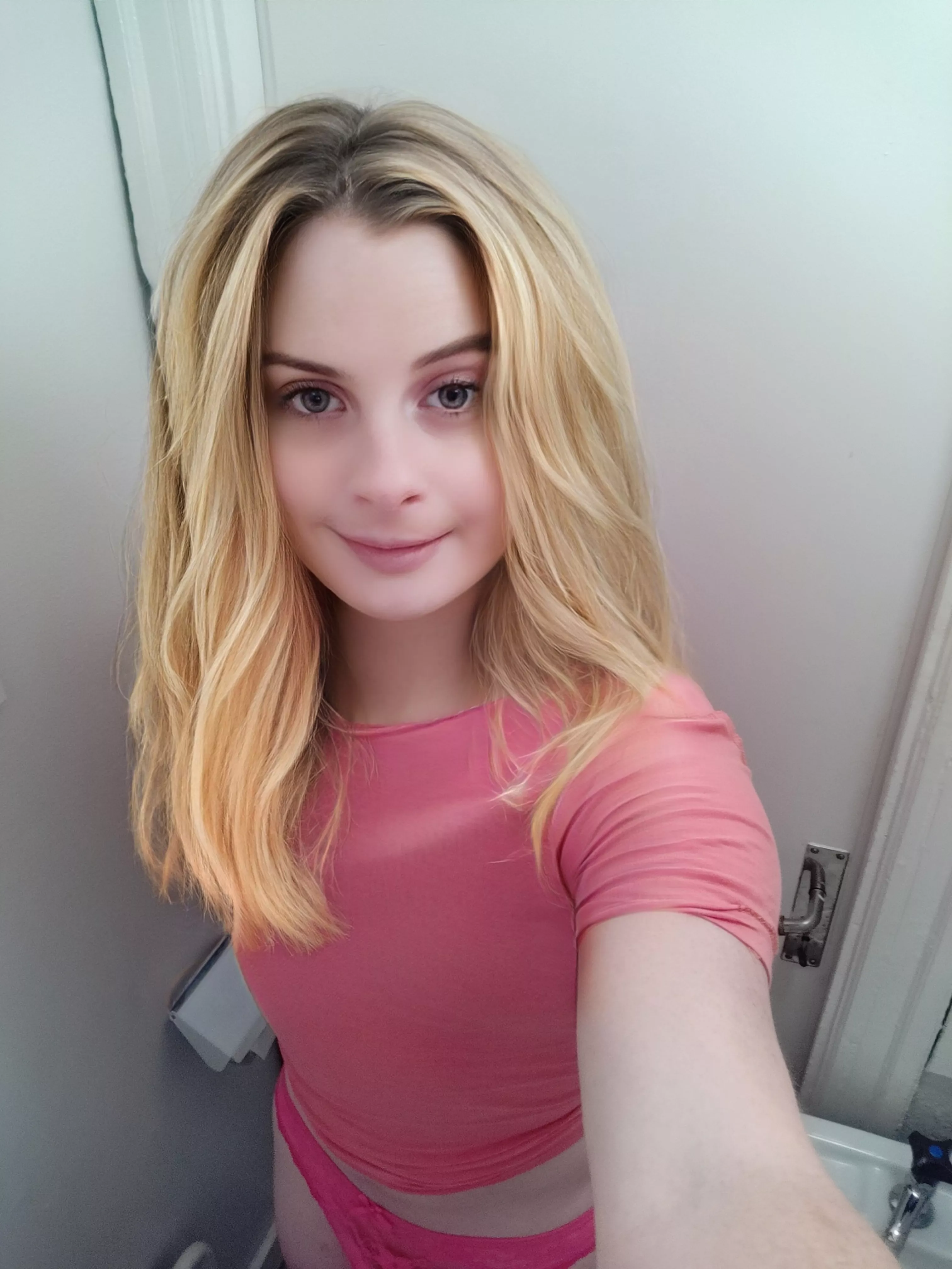 Morning! Hope you like me!