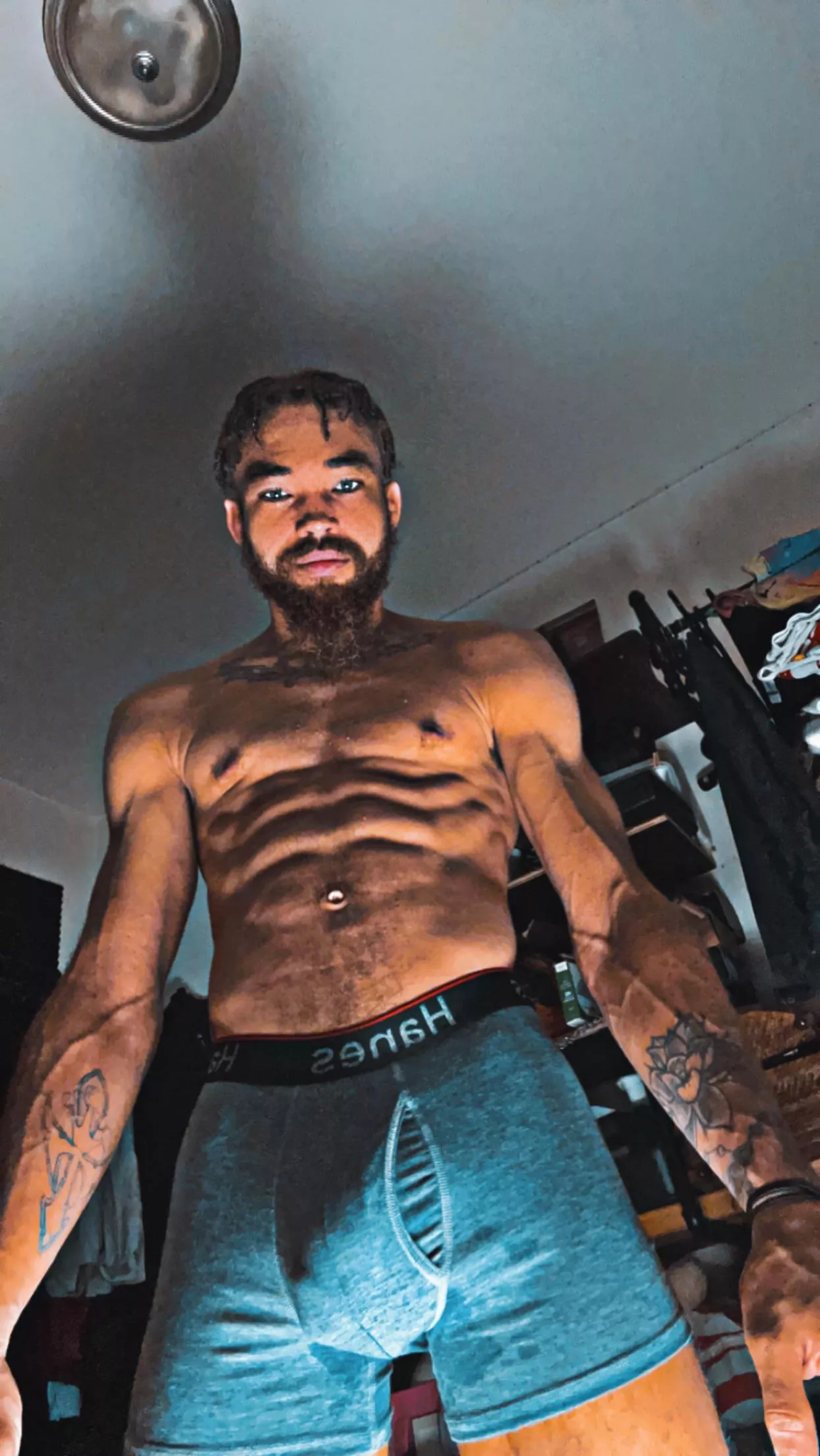 [NSFW][32]Would you like to give me a hand?