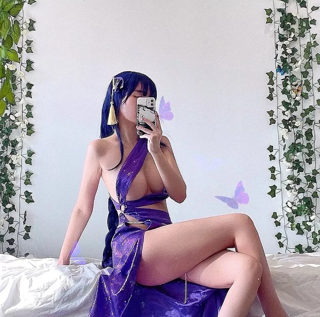 Raiden Shogun Cosplay