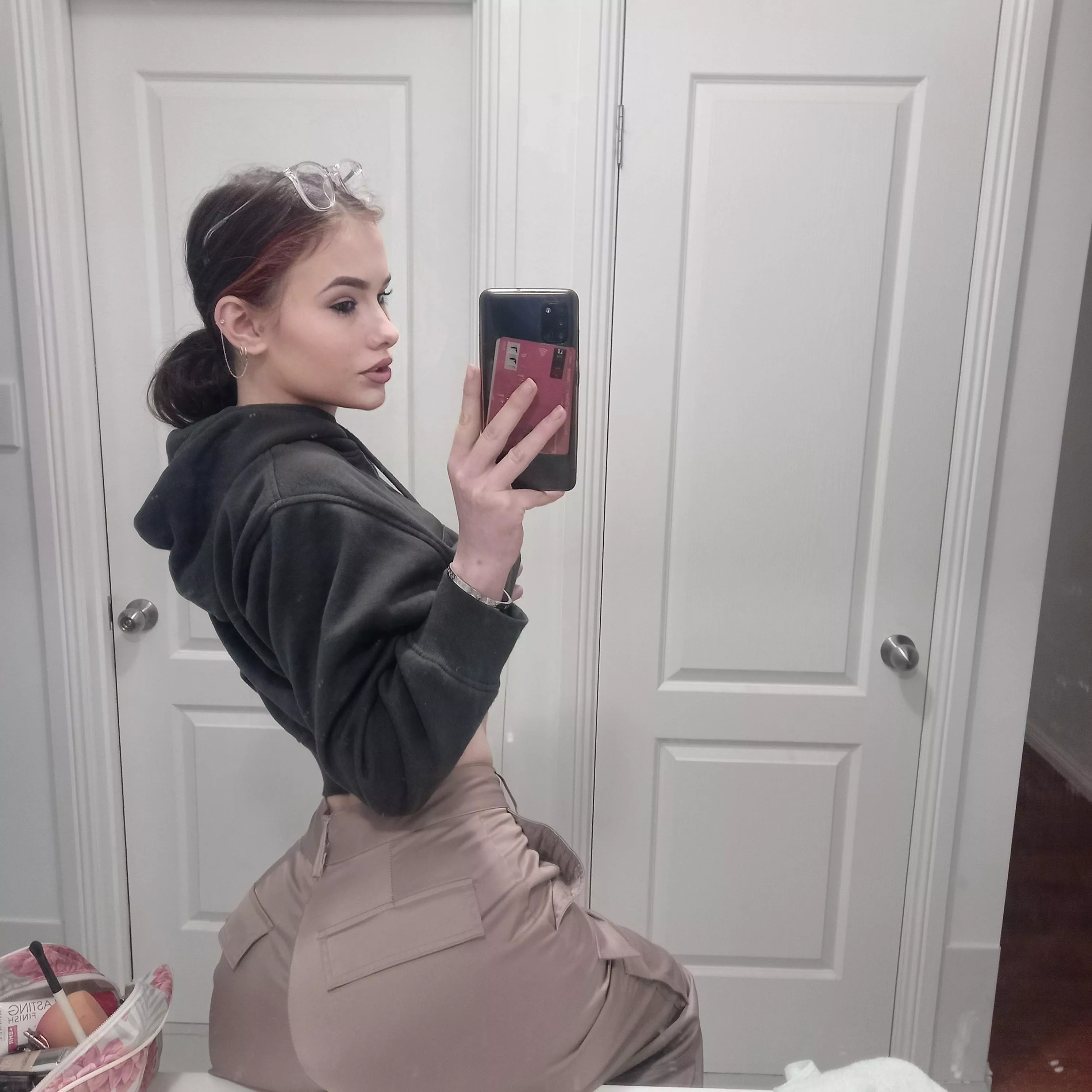 would you dump your load in a girl that's built like me?