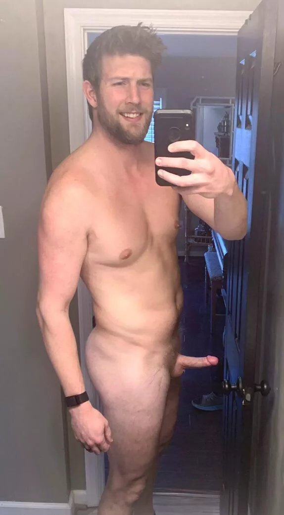6’6 neighborhood DILF