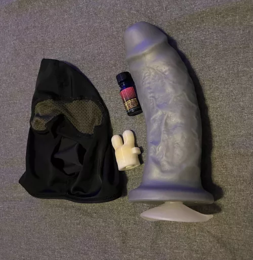 All I need tonight 😈👅💦🍑