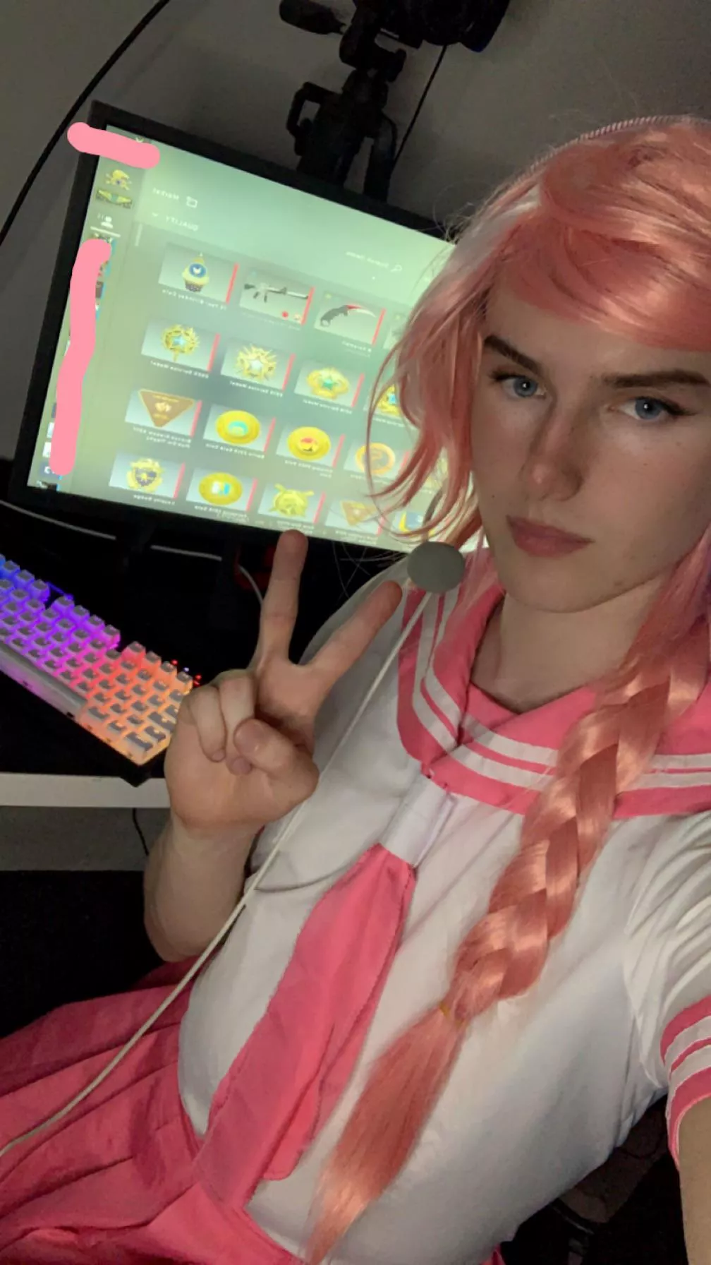 Any cute gamers here? 😌