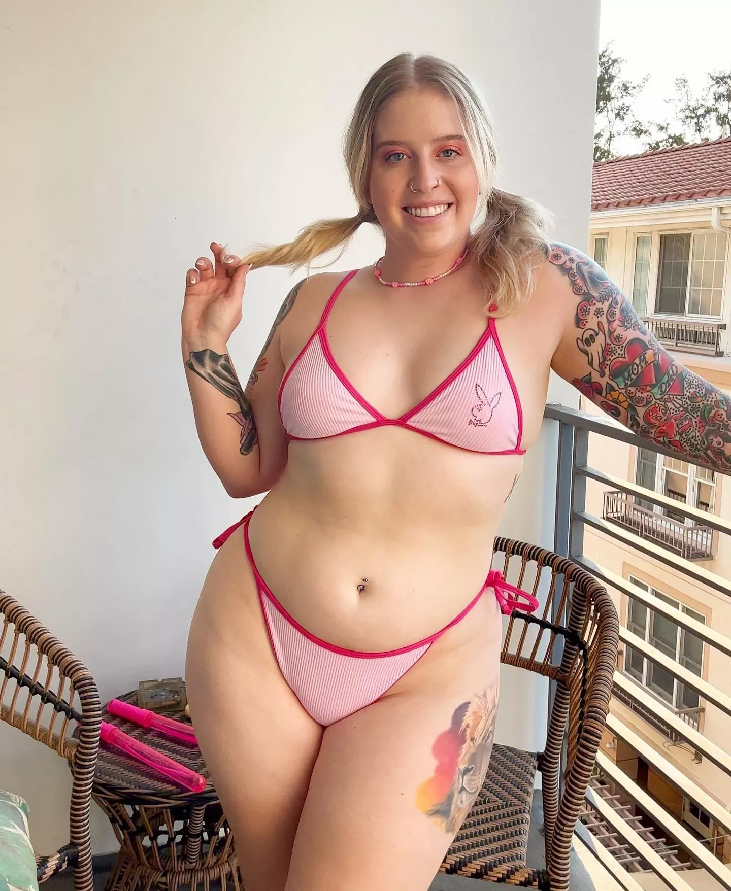 Bikini babe 💖