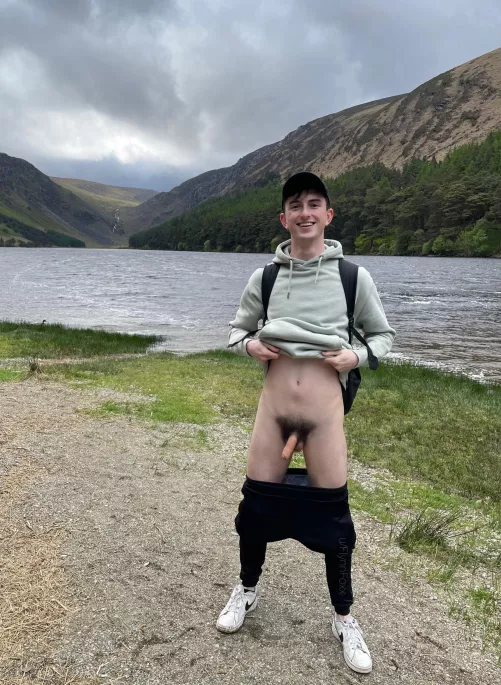 Do you like the scenery? 😏