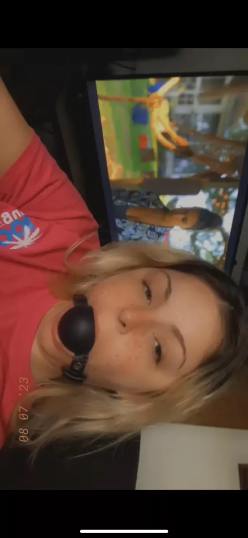 @Kinkykitten991 Was told to periodically gag herself through out the day while master was away. My good……girl.