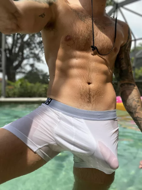 Let’s go swimming, bro (28)