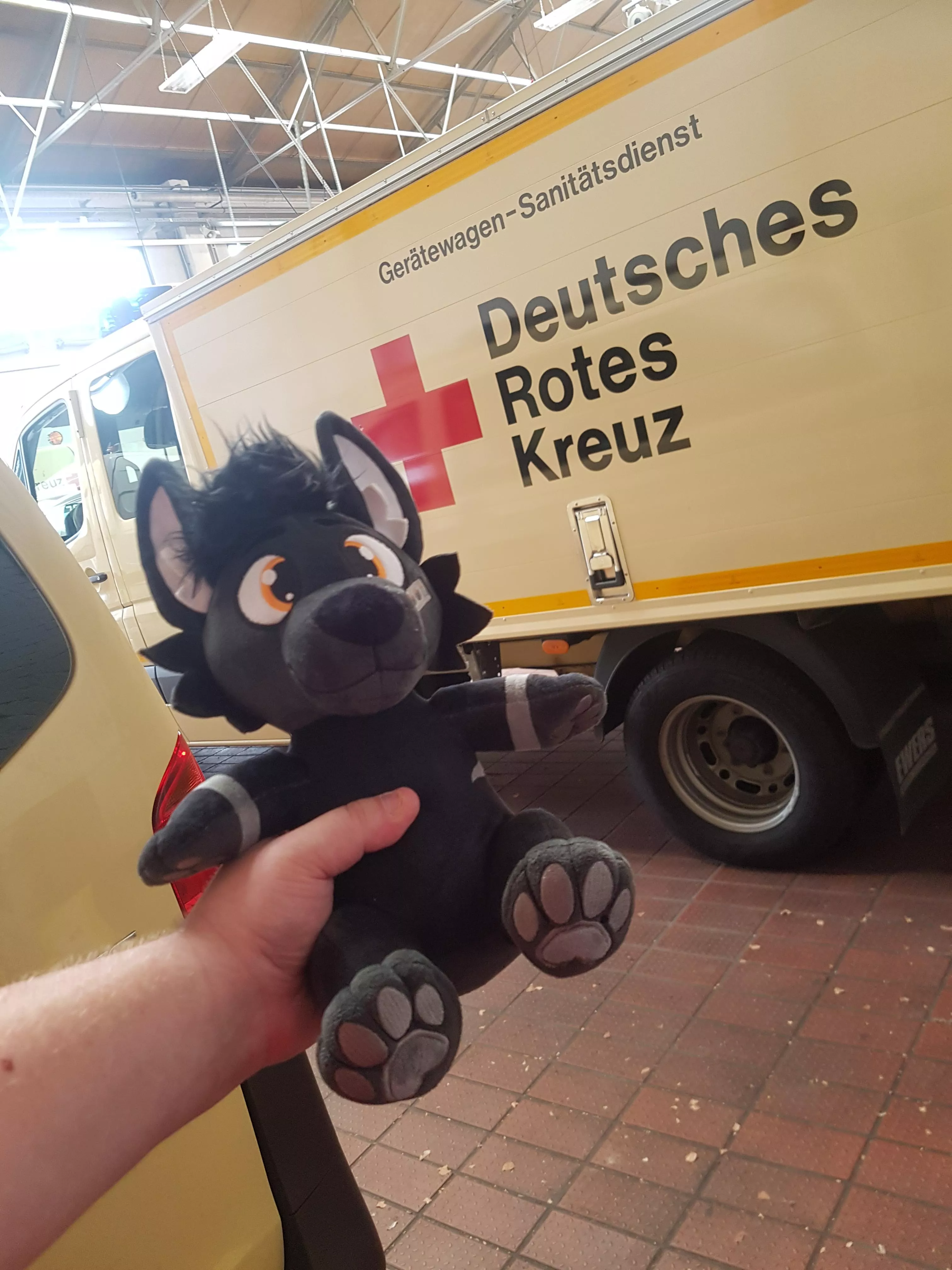 Medic fur on the run! :3