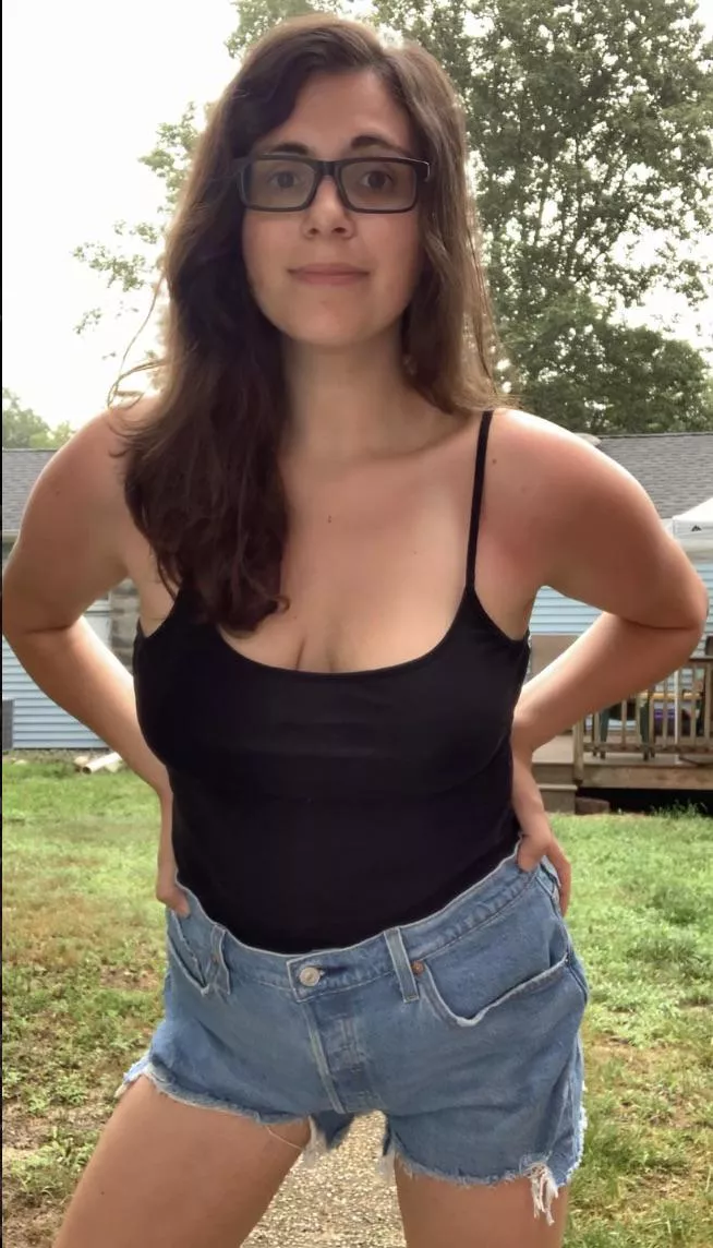 This top is easiest on my sunburn- only thing that is better is nothing 😎😏 (36)