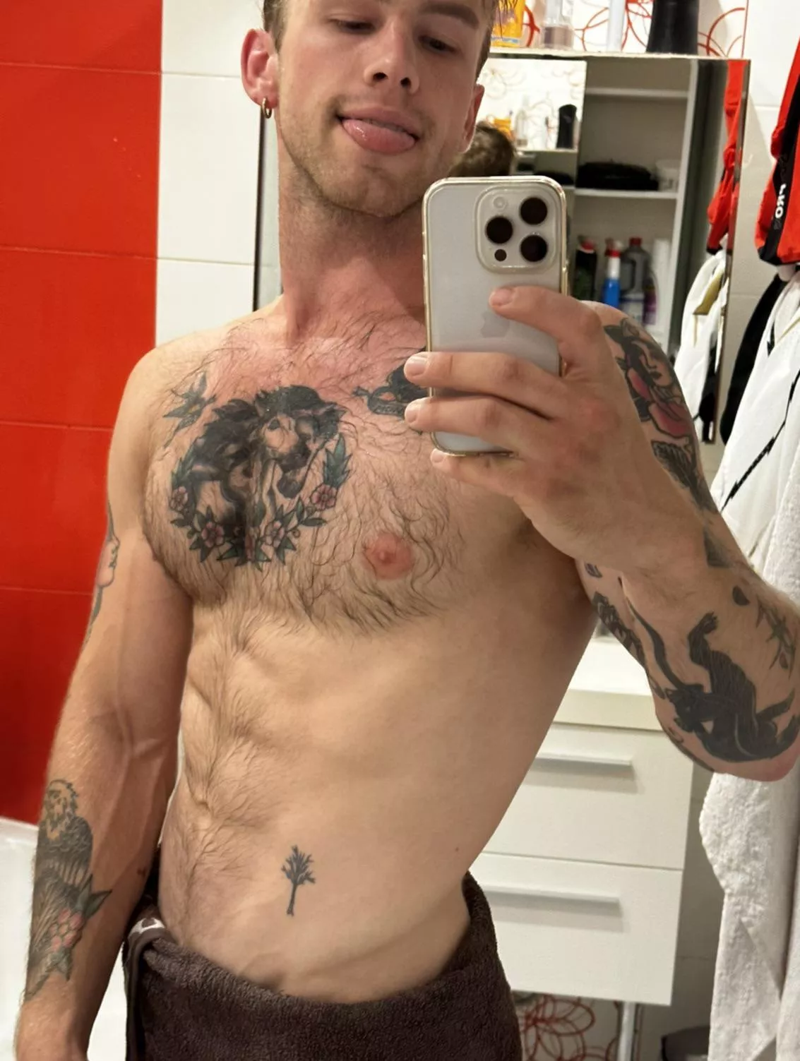 Would u take care of my hairy body? (22)