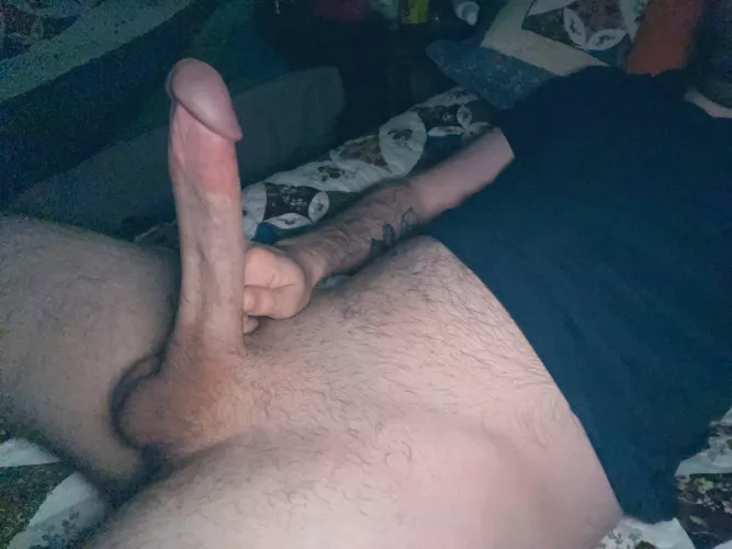 Your hung gamer bf sure is tired after vacation, care to take care of me?