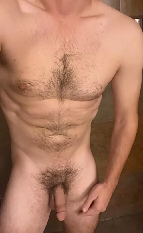 (34) is there room for another hairy bro on your feed? there’s room next to me in the shower I’d you wanna hop in bro