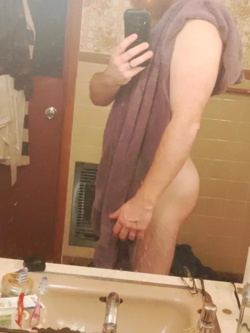 Any mistresses out there that would want to play with a 28 M for his birthday?