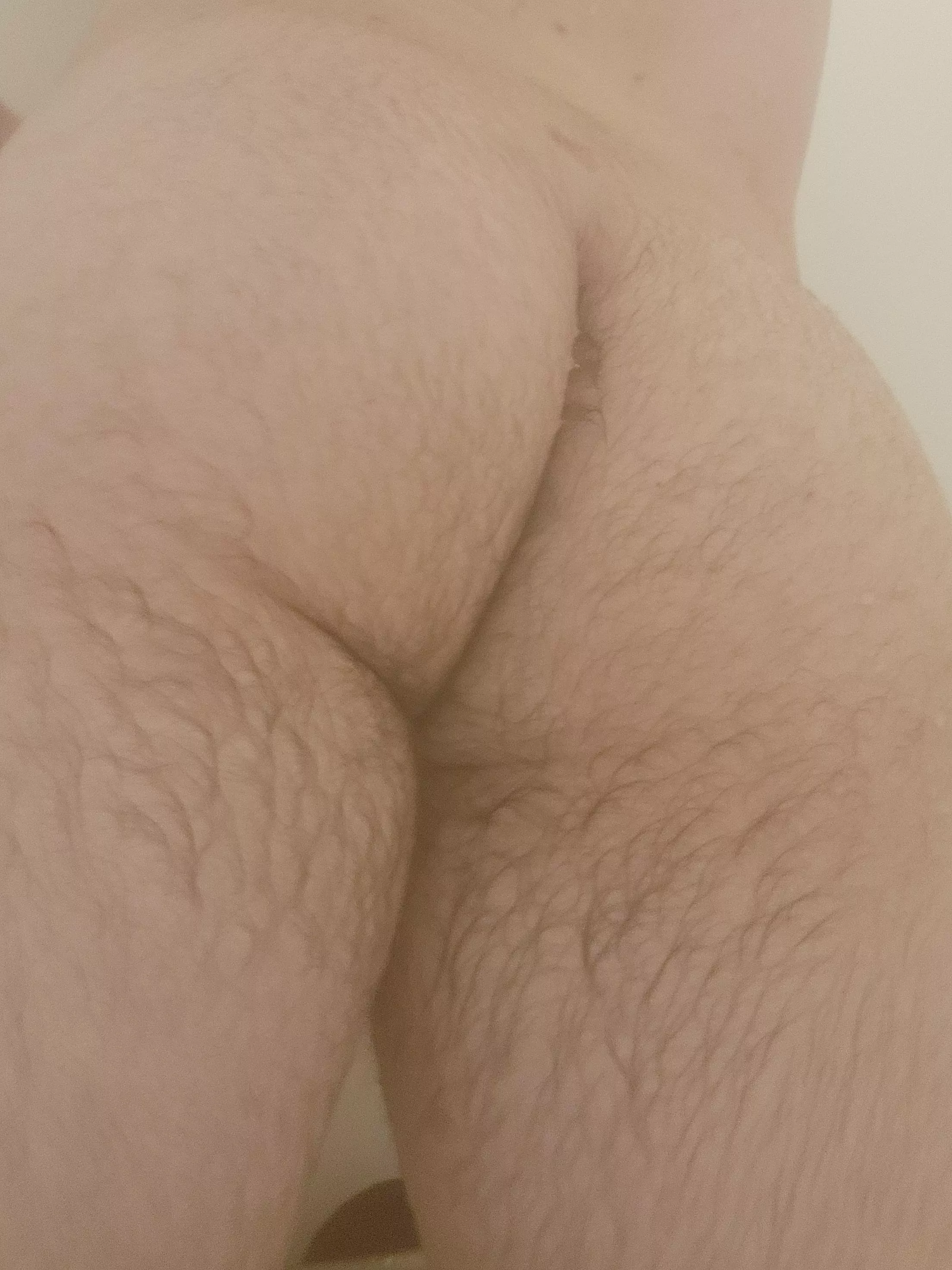 Hairy crack anyone? I'll spread it if y'all like it.