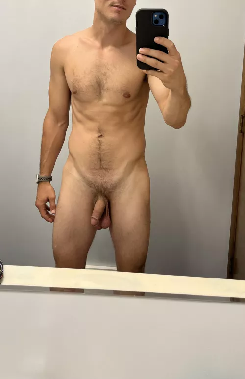 Hanging low today (32)