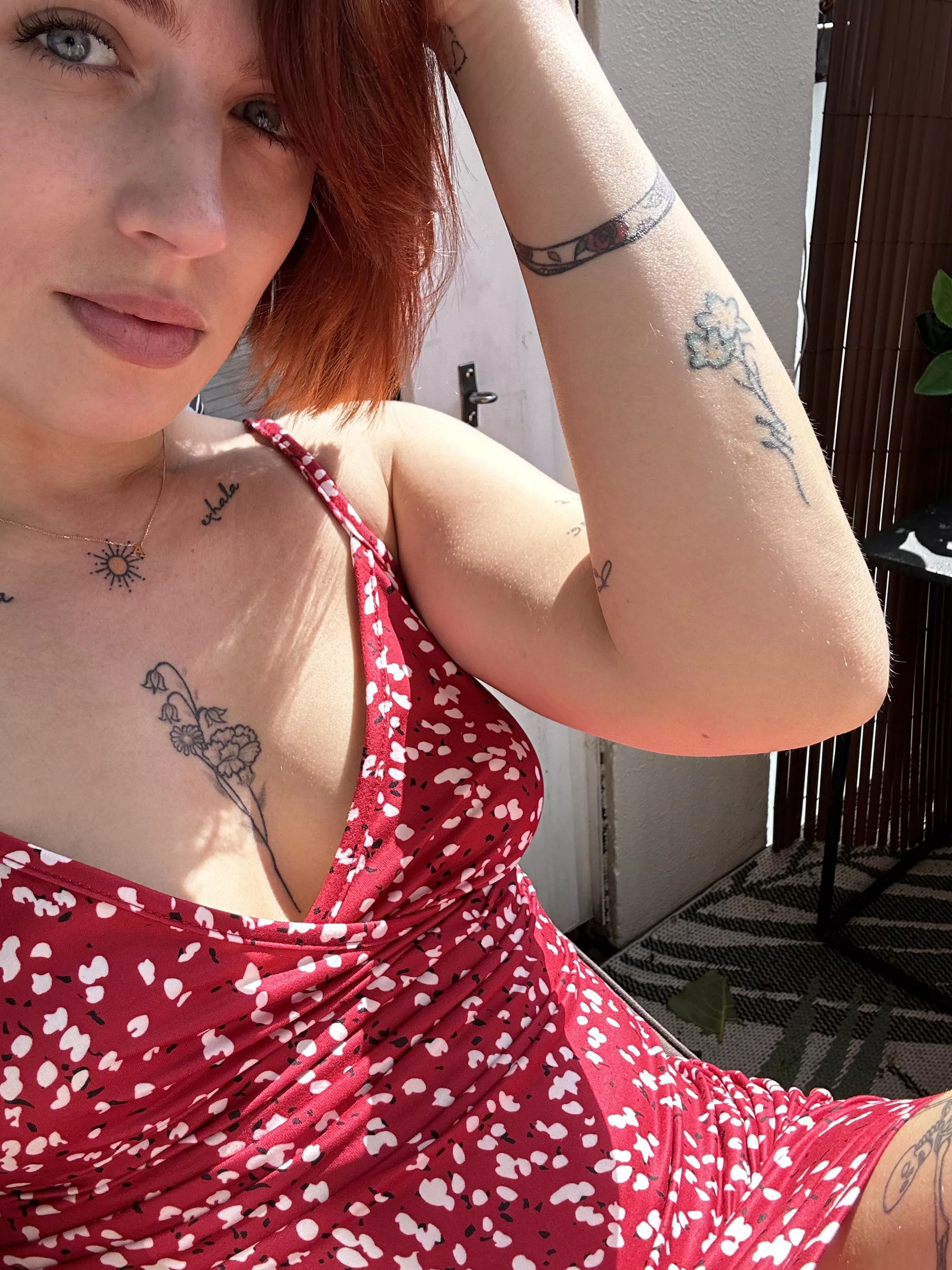 How do I look in this dress in a scale of 1 to 10