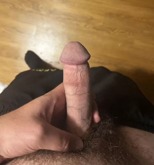 Just got done at the gym, who wants to blow me in the shower?