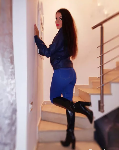 leather jackets and boots. i love leather so much