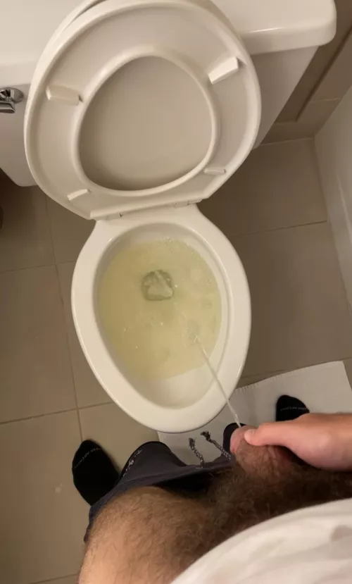 Letting go from my hairy cock 💦