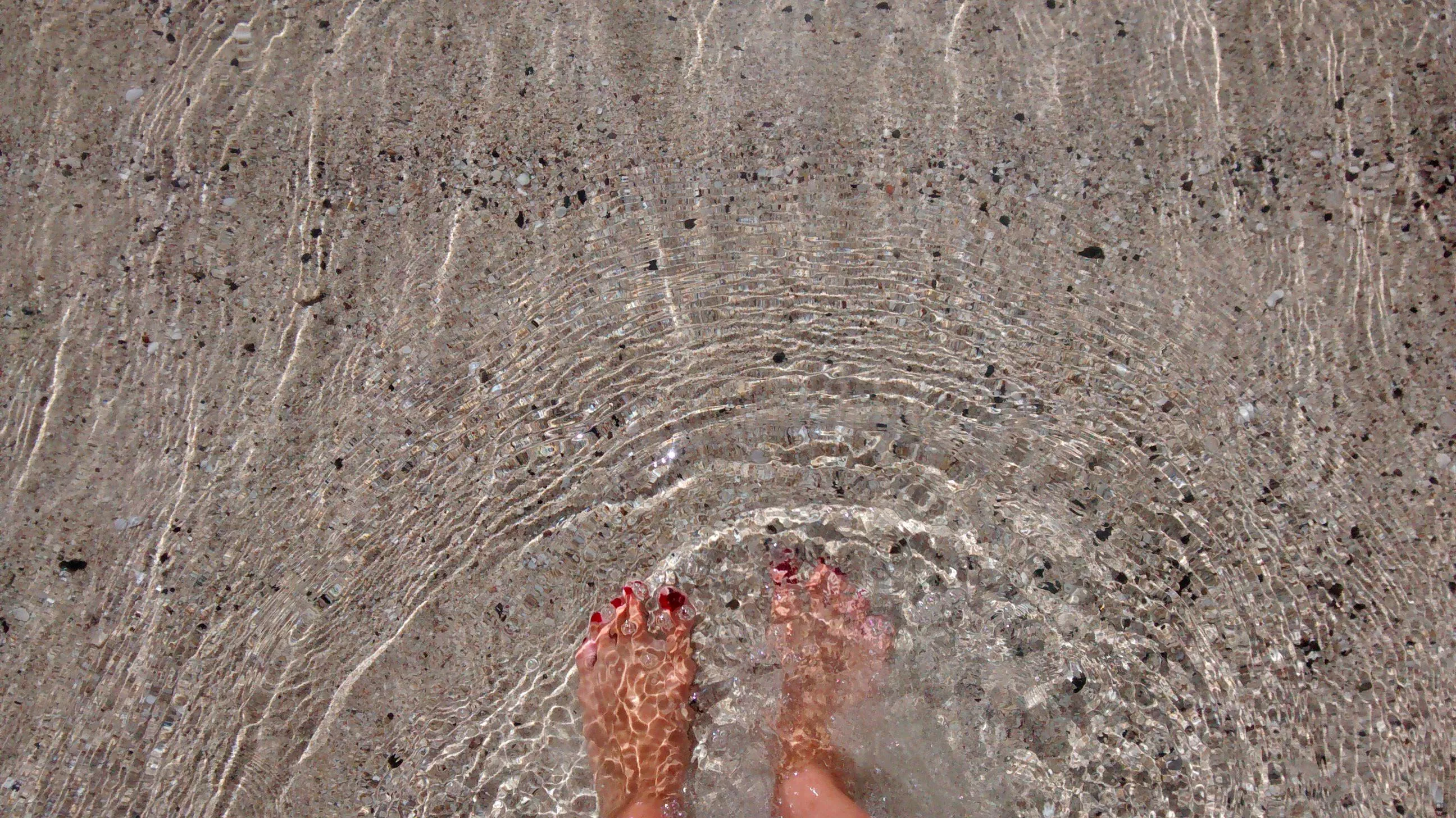 Seeing your foot through the water😍