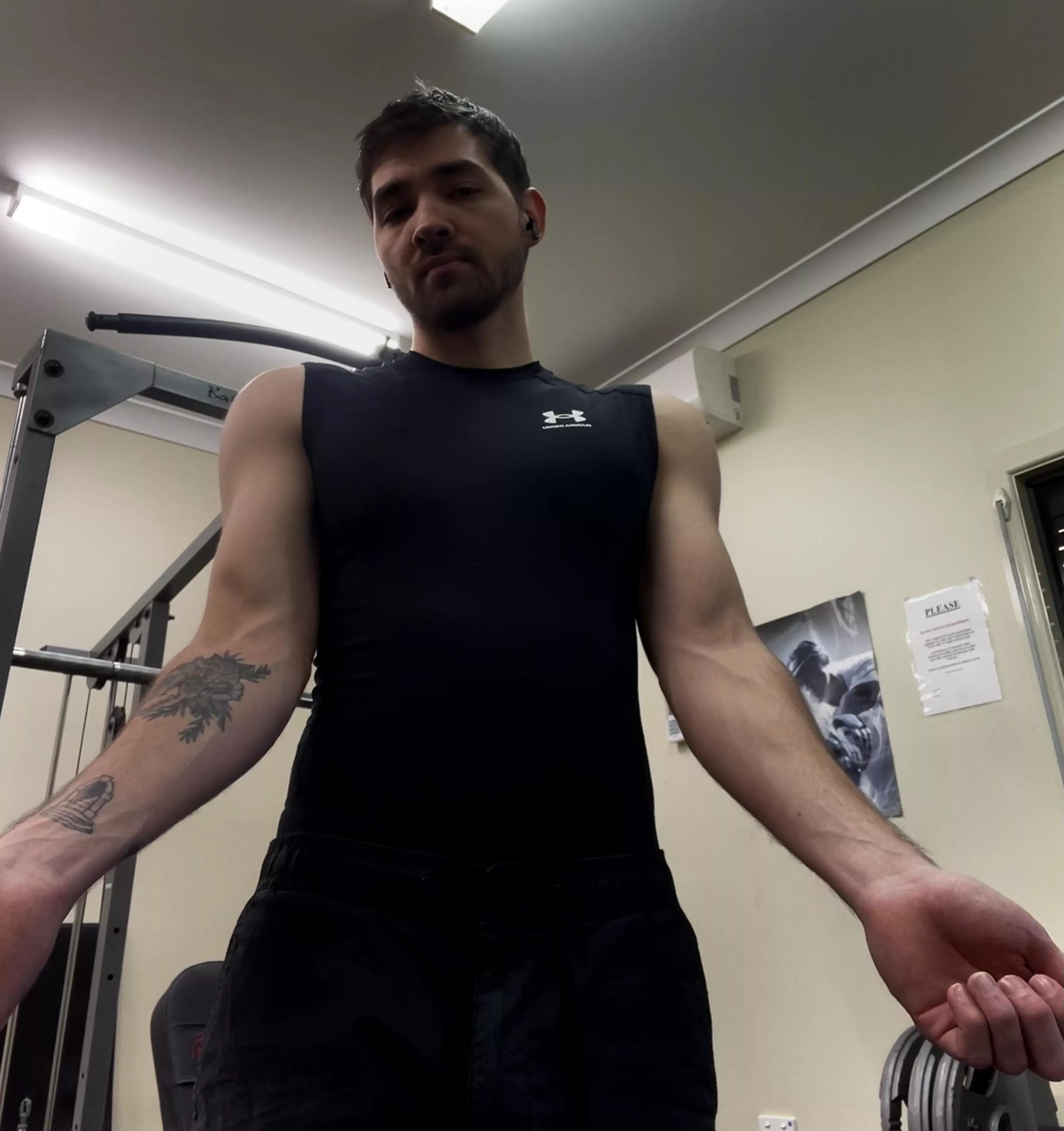 Would u hold hands with me?