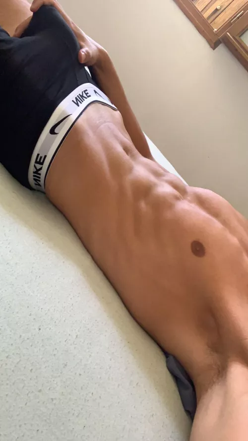 19 bi curious and horny asf, hmu with pics on sc: mehdivers