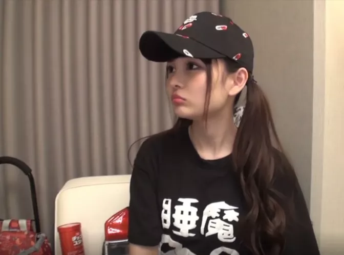 200GANA-1788 is she a pornstar?