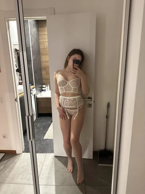 Can someone please use me