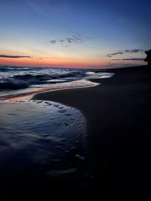Early mornings walk by the beach ❤️