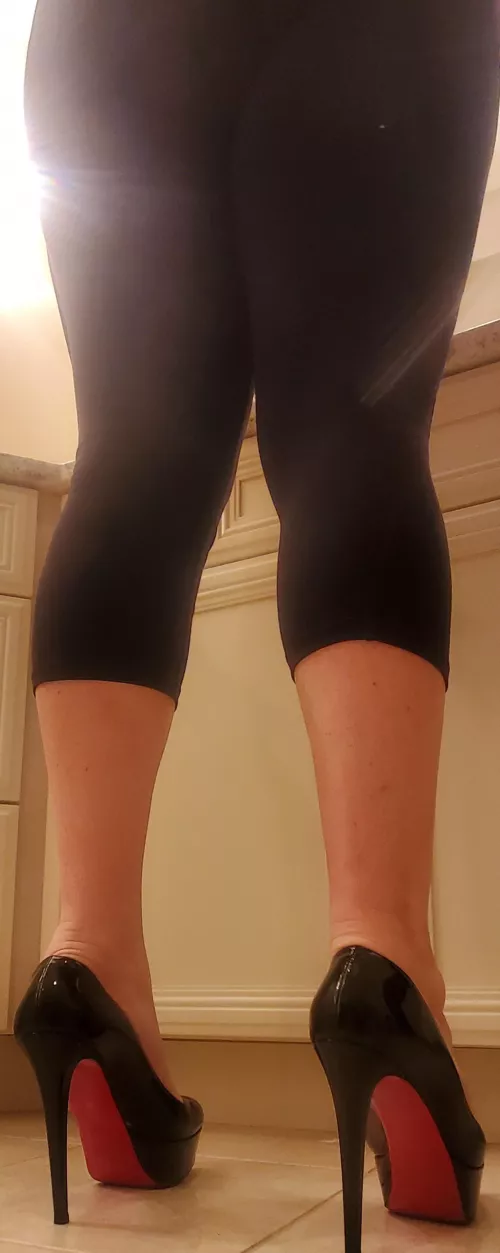 Heels and leggings, think anyone at the gym would notice